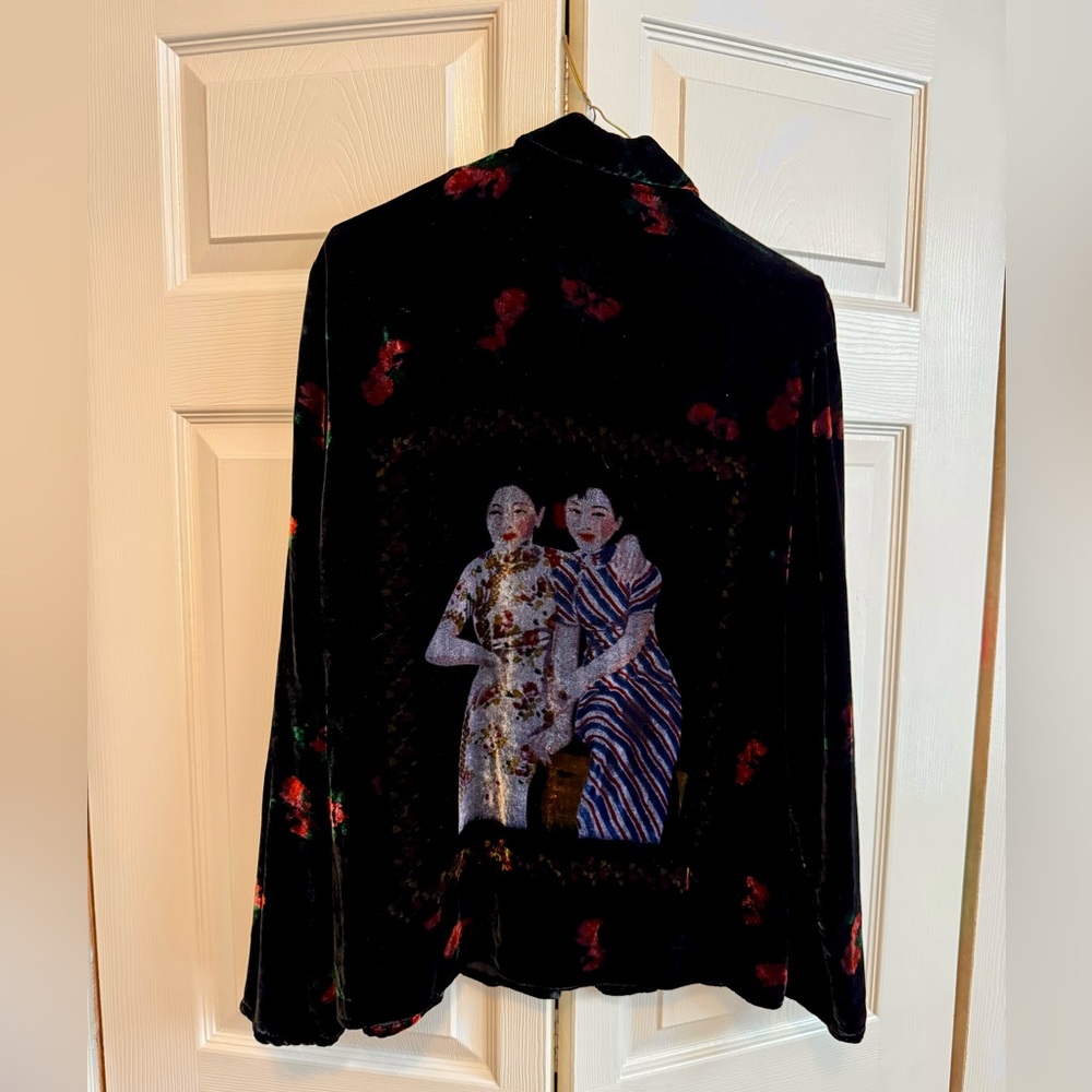 Citron Silk Asian Lady & Floral Velvet Soft Collared Button Front Shirt - Picture 8 of 10